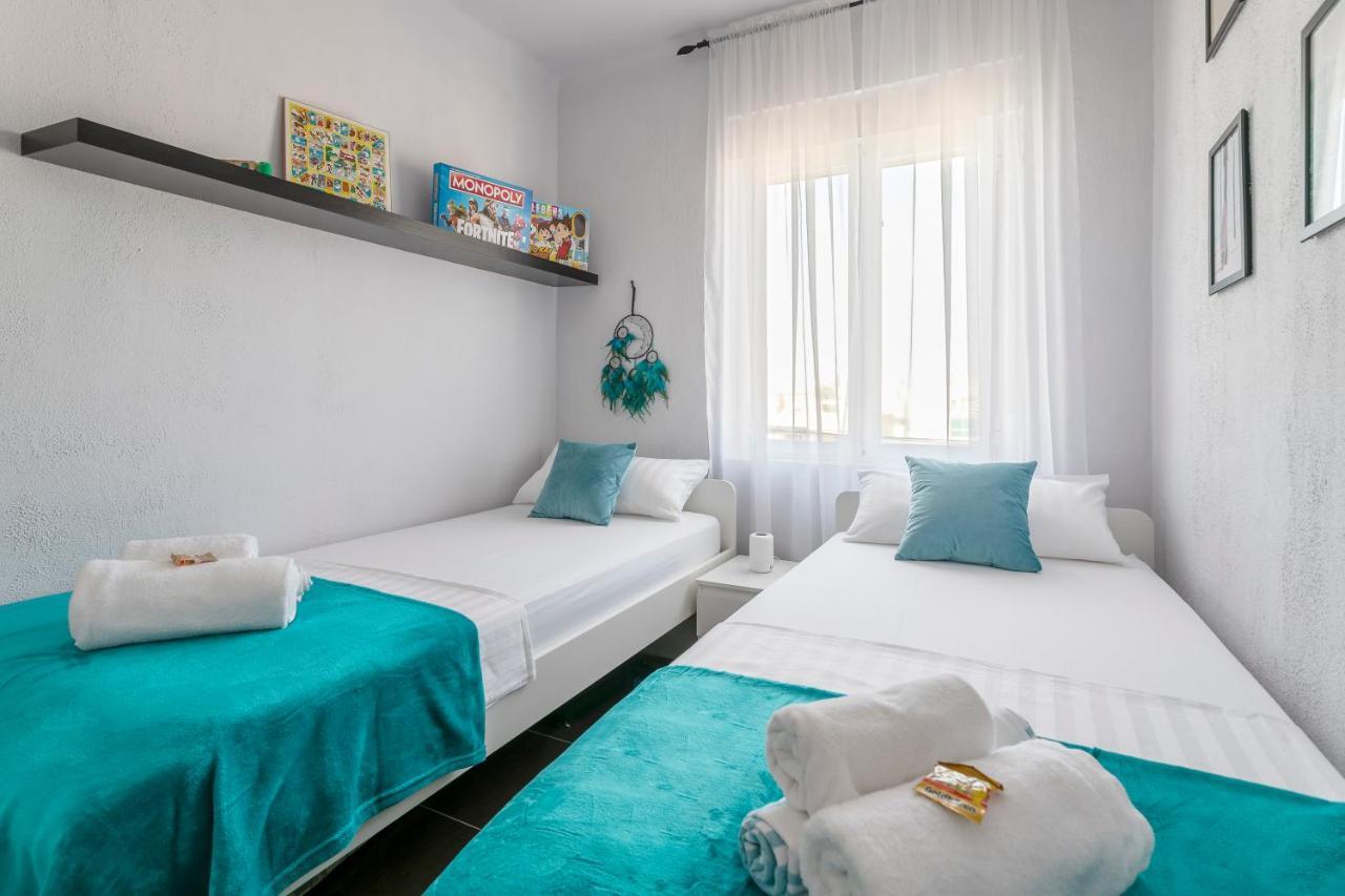 ✩Direct Beach Location ✩ Familyfriendly ✩ Netflix سانتا بولا المظهر الخارجي الصورة